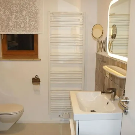 With 2 Bedrooms Prázdninový dům *