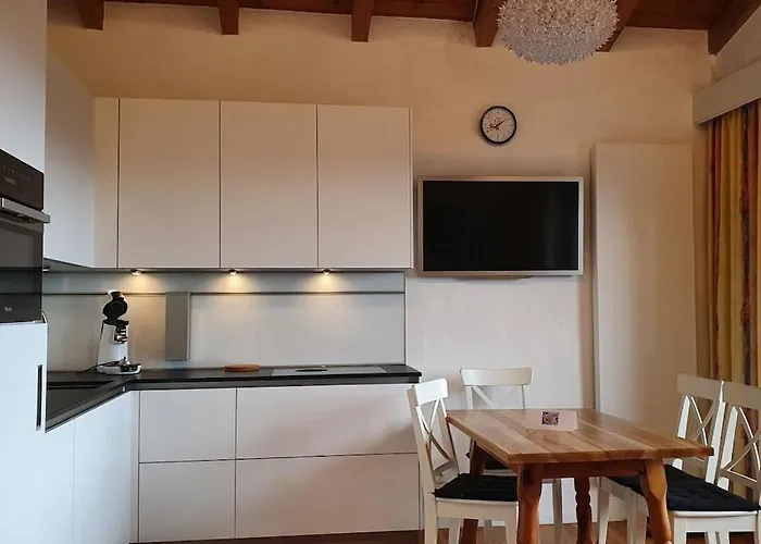 With 2 Bedrooms *